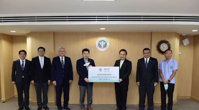 เครือซีพีช่วย 150 โรงพยาบาลในชนบทสู้ภัยโควิด-19 สนับสนุนมูลนิธิแพทย์ชนบทผลิต “เต็นท์ความดันติดลบ”