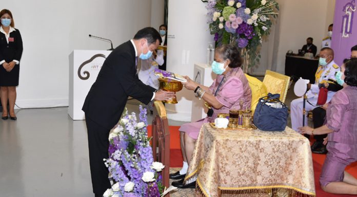 เปิดนิทรรศการ “ศิลปกรรมช้างเผือก ครั้งที่ 9”