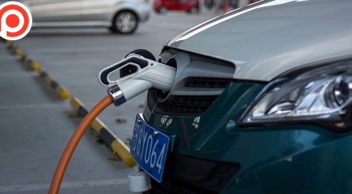 เมื่อเเบตเตอรี่ “ถูกลง” รถยนต์ไฟฟ้าอาจมี “ราคาเท่า” รถใช้น้ำมัน ภายในปี 2024