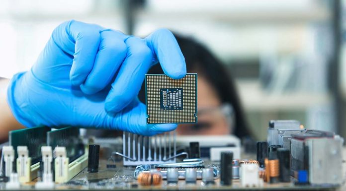 สหรัฐฯ เล็ง ‘Blacklist’ บริษัท ‘SMIC’ ผู้ผลิตชิปรายใหญ่ที่สุดของจีน