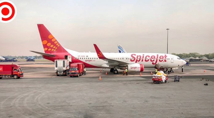 ห่างไว้ก่อนอุ่นใจกว่า! สายการบิน SpiceJet ออกโปรฯ ซื้อที่นั่งทั้งแถวลดราคา 40%