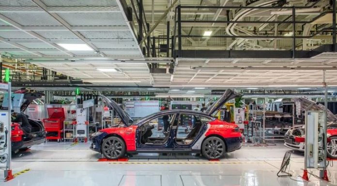 สื่ออินเดียตีข่าว ‘เทสลา’ เตรียมตั้งโรงงานในประเทศ เตรียมใช้เป็นฐานส่งออกใน ‘อินโดแปซิฟิก’ คาดกำลังผลิต 5 แสนคัน/ปี