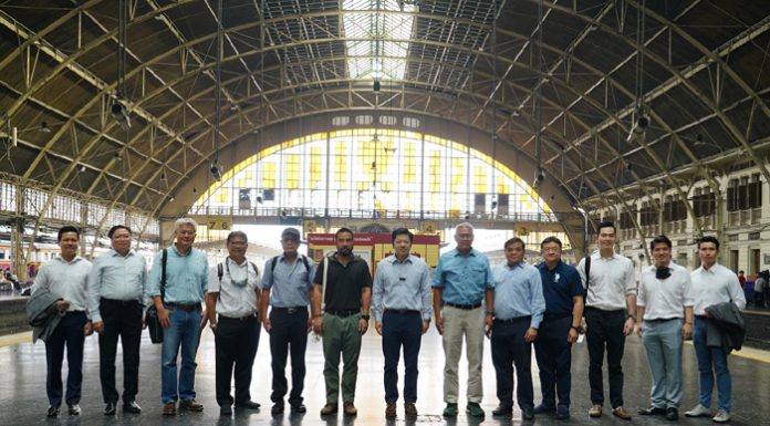 ซีพี และบริษัท รถไฟความเร็วสูงสายตะวันออกเชื่อมสามสนามบิน เหมาโบกี้รถไฟสายตะวันออกนำคณะที่ปรึกษาด้านความยั่งยืนสำรวจเส้นทางรถไฟแห่งอนาคต 220 กิโลเมตร