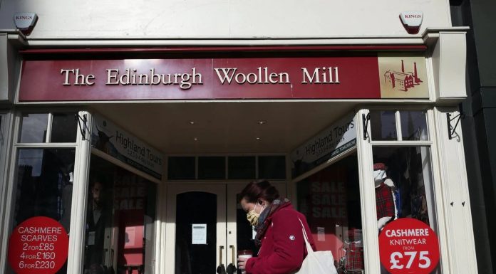 คนอังกฤษ 24,000 คนเสี่ยง ‘ตกงาน’ เนื่องจากแบรนด์แฟชั่นกำลัง ‘ล้มละลาย’