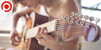 ดนตรีเยียวยาทุกสิ่ง! ยอดขายกีตาร์ ‘Fender’ พุ่งกระฉูดหลังคนหาอะไรทำช่วง COVID-19