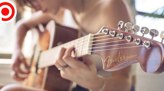 ดนตรีเยียวยาทุกสิ่ง! ยอดขายกีตาร์ ‘Fender’ พุ่งกระฉูดหลังคนหาอะไรทำช่วง COVID-19