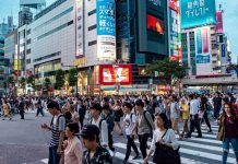 ‘รัฐบาลญี่ปุ่น’ ขอให้เอกชน ‘ขึ้นเงินเดือนพนักงาน’ ให้เท่ากับอัตราเงินเฟ้อ