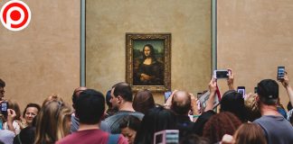 ศิลปะทำเงิน! ผู้ชนะประมูลยอมจ่าย “2.9 ล้านบาท” เพื่อชม “โมนาลิซ่า” แบบไร้กระจกกั้น