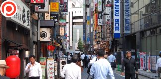 ญี่ปุ่นอนุญาต “ผีน้อย” ที่กลับประเทศไม่ได้ ให้ทำงานอย่าง “ถูกกฎหมาย” ได้ชั่วคราว