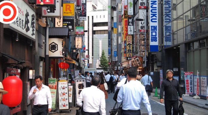 ญี่ปุ่นอนุญาต “ผีน้อย” ที่กลับประเทศไม่ได้ ให้ทำงานอย่าง “ถูกกฎหมาย” ได้ชั่วคราว