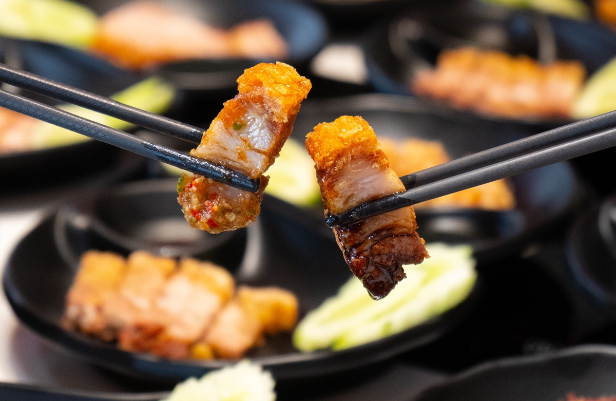 กอดงานไว้แน่น!! ‘แรงงานไทย’ Q2/68 ยังว่างงาน 3.7 แสนคน แถม ‘ค่าจ้าง-ชั่วโมง OT’ ก็ลดลง