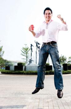 ธนธร พันพานิชย์กุล หายใจเข้าออกต้องเป็น “โค้ก”