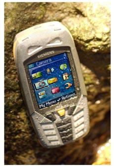 ซีเมนส์ M65 Sport ! มือถือติดกล้องพร้อมผจญภัย ดีไซน์สปอร์ตตัวจริง