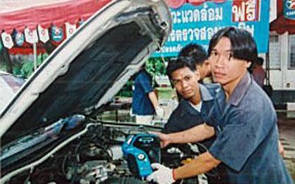คาลเท็กซ์จับมือกรมการขนส่งทางบกจัดตรวจมลพิษ ปรับแต่งเครื่องยนต์เบื้องต้นและเปลี่ยนถ่ายน้ำมันเครื่องฟรี