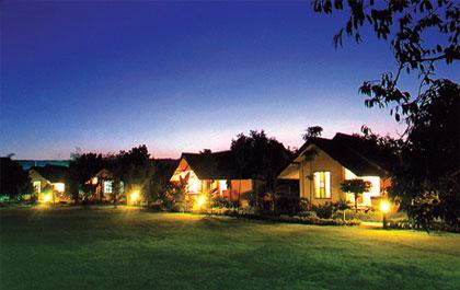 เพลงสัญจรเอาใจคนรักเพลงสุนทราภรณ์ และไทยสากล