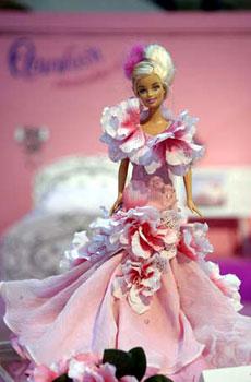 “คอมฟอร์ทแต่งสวยให้บาร์บี้หอม” ปลุกกระแส “สวมใส่ความนุ่มหอม”