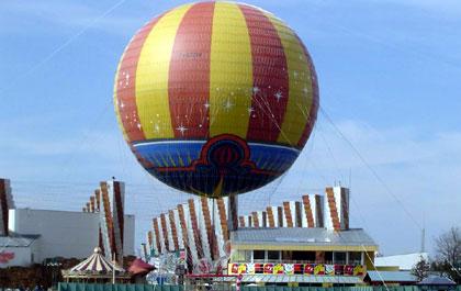 สัมผัสกับพาโนราแมจิก (PanoraMagique) บอลลูนลอยฟ้าที่ใหญ่ที่สุดในโลก