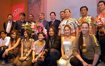 เอไอเอสสวัสดีจัดทำแพคเกจซิมการ์ดและบัตรเติมเงินคอลเล็คชั่นพิเศษ