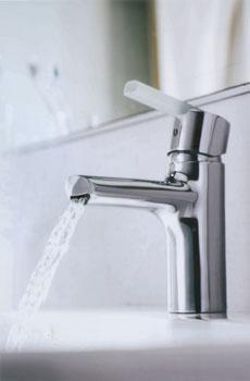 รอนดา ปล่อยน้ำคืนสู่ธรรมชาติ