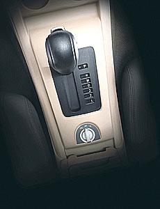 ฟอร์ด ประเทศไทยส่งสุดยอดนวัตกรรมเกียร์ออโตเมติก 5 สปีดลงตลาดเจ้าแรก