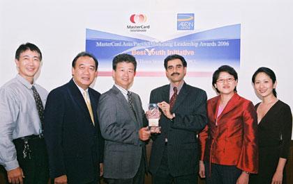 บัตรอิออน แม็กซ์ การ์ด ซิวรางวัลบัตรสำหรับวัยรุ่นยอดเยี่ยม