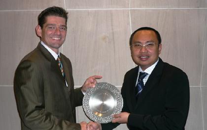 เอ็นฟอร์ซ ฉลองความสำเร็จรับรางวัลยอดเยี่ยมแห่งปี