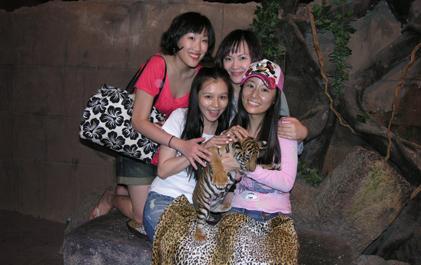 ดาราเจ้าบทบาทเยือนภูเก็ตแฟนตาซี