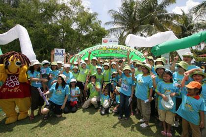 เอไอเอส แฟมิลี่ วอล์ค แรลลี่ ครั้งที่ 9 รวมพลัง 100 ครอบครัว ช่วยโลกร้อน