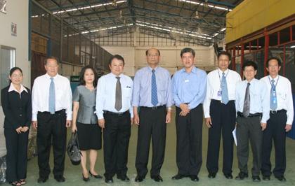 ผู้บริหารธนาคารกรุงเทพเข้าเยี่ยมชมโรงงานมาสเตอร์คูล
