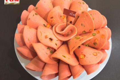 ที.จี.เอ็ม. แนะนำบาโลน่าหมูพริกไซต์มินิ