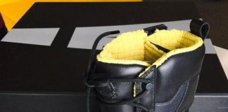 แบรนด์รองเท้า"พูม่า" ผนึกผู้ผลิตเกมโคนามิ ทำรองเท้าบูทเมทัลเกียร์