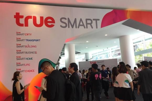 “กลุ่มทรู” ผงาดล้ำ นำชีวิตสมาร์ทให้คนไทย “TRUE SMART LIFE SMART CITY”