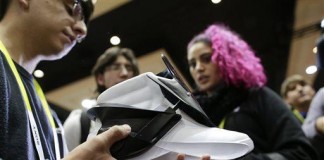 เผยโฉม Gadget ล่าสุดจากงาน CES 2016 ทาเล็บอัจฉริยะ-แปรงฟันบลูธูท-อาบน้ำไฮเทค